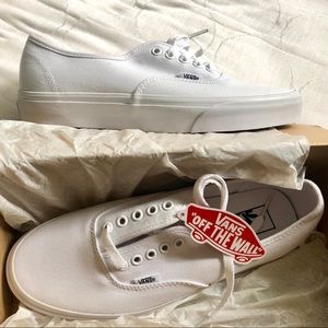 brand new white canvas vans 🌻